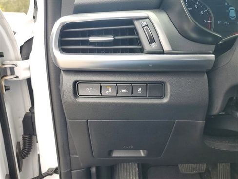 Used 2022 Kia Telluride LX image 15