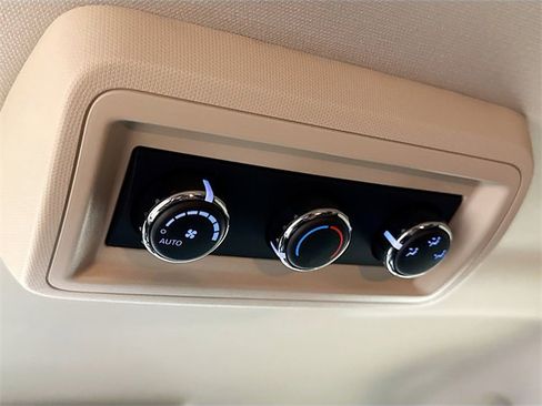 Used 2017 Dodge Journey GT w/ Driver Convenience Group image 28