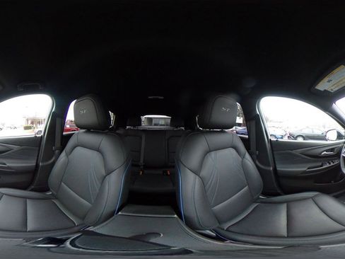 Used 2025 Buick Envista Sport Touring image 42