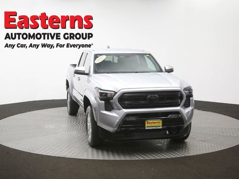 Used 2024 Toyota Tacoma SR5 AWD/4WD image 52