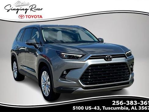 New 2025 Toyota Grand Highlander AWD image 1