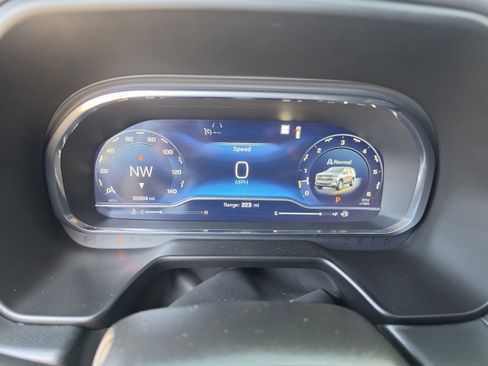 Used 2022 Chevrolet Tahoe LT image 34