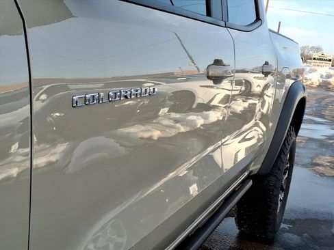Used 2023 Chevrolet Colorado ZR2 w/ ZR2 Convenience Package III image 33