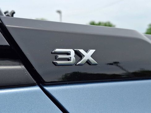 Used 2024 GMC Hummer EV 3X w/ Omega Edition AWD/4WD image 32