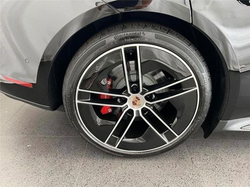 New 2026 Porsche Taycan GTS image 12
