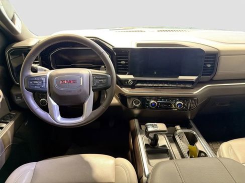 Used 2023 GMC Sierra 1500 SLT w/ SLT Premium Package image 21