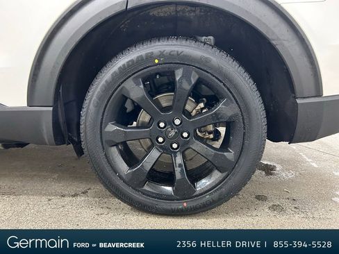 Certified 2023 Ford Explorer ST-Line w/ Class IV Trailer Tow Package image 12