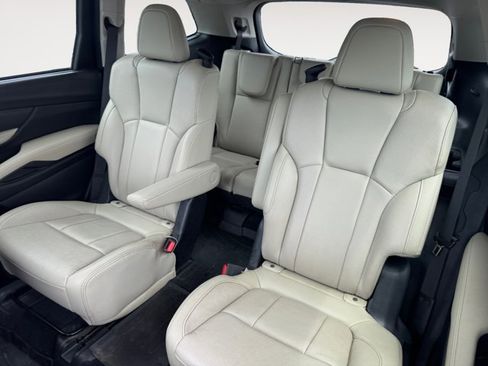 Used 2019 Subaru Ascent Limited AWD/4WD image 13