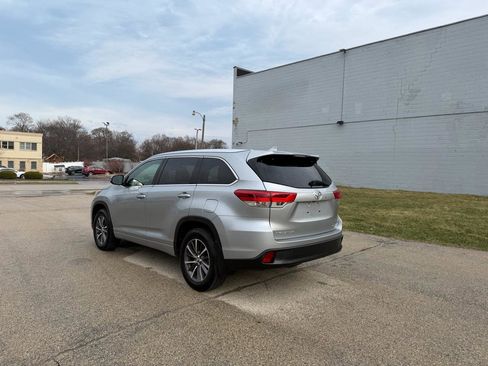 Used 2018 Toyota Highlander XLE image 5