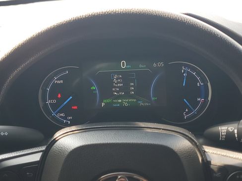 Certified 2025 Toyota RAV4 XLE AWD/4WD image 24