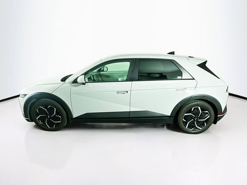 Used 2024 Hyundai Ioniq 5 SEL image 4