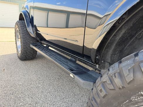 Used 2022 Ford Bronco Outer Banks AWD/4WD image 9