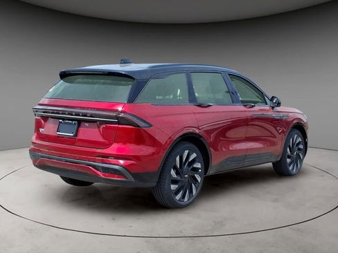 New 2026 Lincoln Nautilus Reserve w/ Jet Appearance Package AWD/4WD image 9