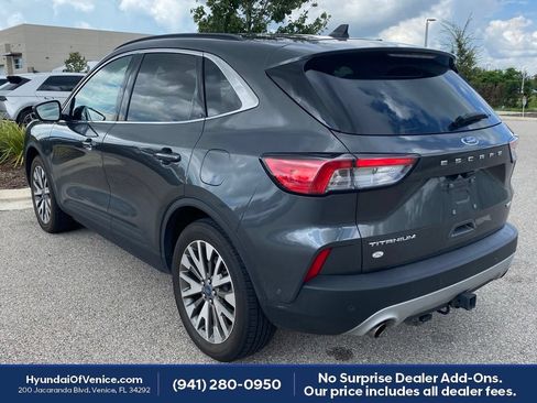 Used 2020 Ford Escape Titanium w/ Titanium Premium Package 2.0 AWD/4WD image 13