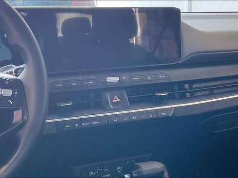 Used 2025 Kia K4 FWD image 10