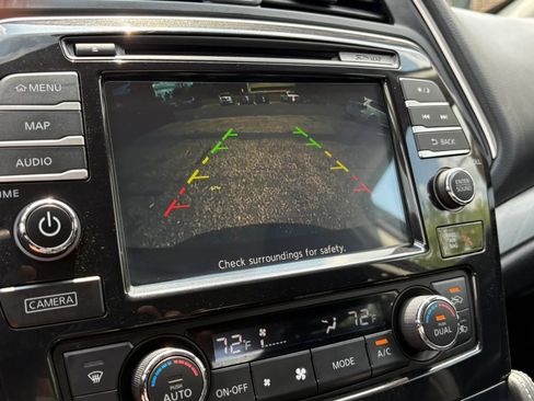 Used 2017 Nissan Maxima 3.5 SV FWD image 19