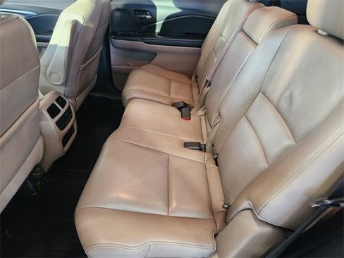 Used 2016 Honda Pilot EX-L image 11