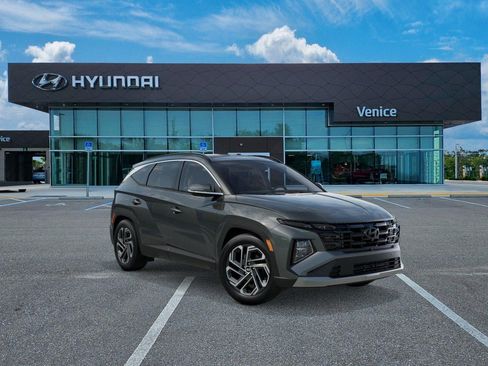 New 2026 Hyundai Tucson Limited AWD/4WD image 2