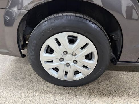 Used 2019 Dodge Grand Caravan SE w/ Rear Park Assist Package FWD image 60