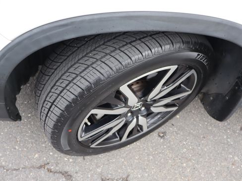 Used 2020 Honda Pilot Touring image 45