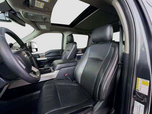 Used 2019 Ford F250 Lariat w/ Lariat Ultimate Package image 13