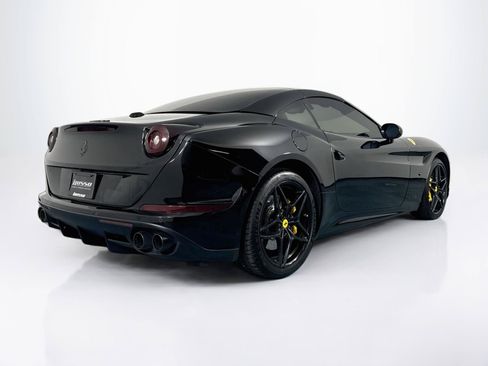 Used 2017 Ferrari California T RWD image 51