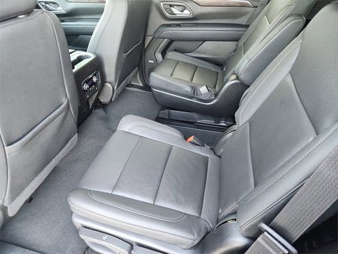 Used 2022 Chevrolet Tahoe LT w/ Luxury Package RWD image 32