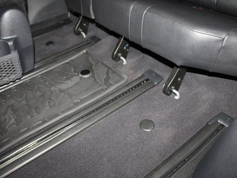 Certified 2025 Toyota Sienna XLE Woodland Edition AWD/4WD image 54