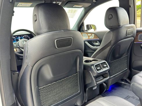 Used 2020 Mercedes-Benz GLS 450 4MATIC image 38