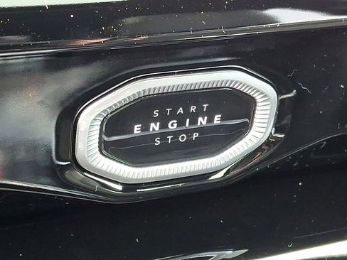 New 2026 Jeep Grand Cherokee Altitude AWD/4WD image 17