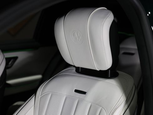 Used 2025 Mercedes-Benz S 63 AMG S w/ Rear Seat Package image 26
