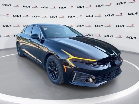 Certified 2025 Kia K5 LXS FWD image 1