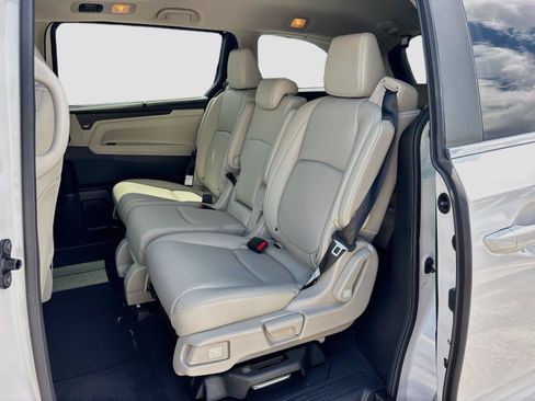 Certified 2026 Honda Odyssey EX-L image 28