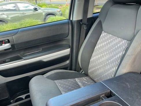 Used 2020 Toyota Tundra SR5 AWD/4WD image 3