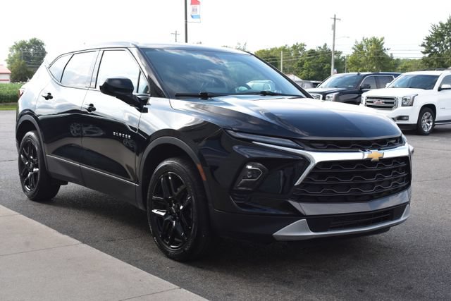 Used 2023 Chevrolet Blazer LT w/ Driver Confidence Package FWD image 11