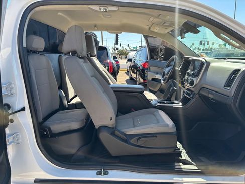 Used 2018 Chevrolet Colorado LT RWD image 32