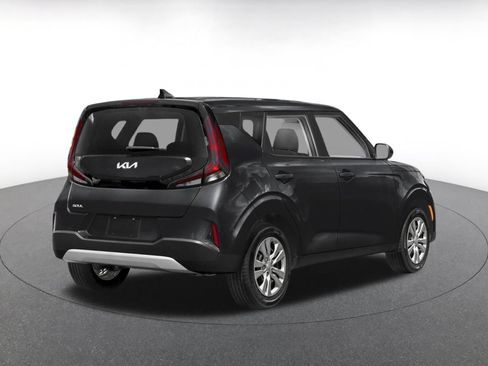 Used 2025 Kia Soul LX w/ LX Technology Package FWD image 2
