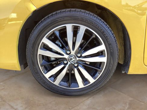 Used 2019 Honda Fit EX image 29