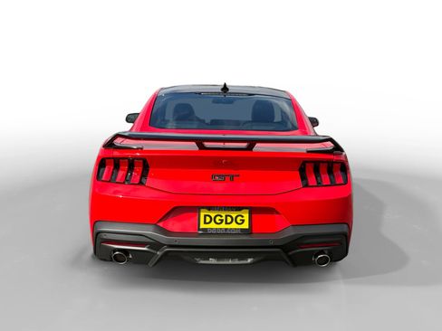 New 2026 Ford Mustang GT Premium w/ GT Performance Package RWD image 4