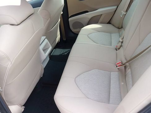 Used 2023 Toyota Camry LE FWD image 14