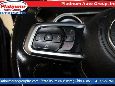 Used 2019 Jeep Wrangler Unlimited Sahara w/ Safety Group AWD/4WD image 14