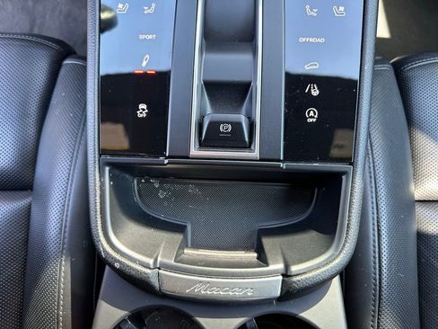 Used 2023 Porsche Macan S image 28