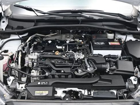 Used 2024 Nissan Kicks SR w/ SR Premium Package FWD image 12