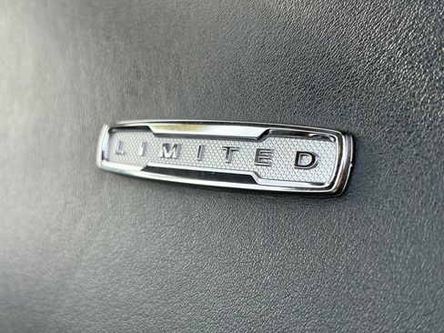 Used 2022 Ford F150 Limited image 39