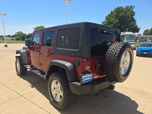 Used 2013 Jeep Wrangler Unlimited Sport AWD/4WD image 5
