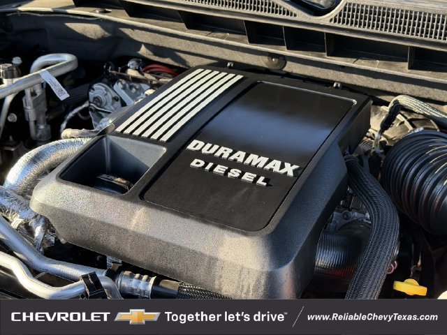 Used 2025 Chevrolet Silverado 1500 ZR2 w/ Technology Package AWD/4WD image 39