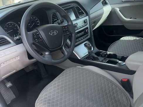 Used 2017 Hyundai Sonata SE image 7