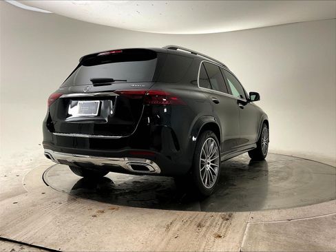 Used 2025 Mercedes-Benz GLE 450 4MATIC image 4