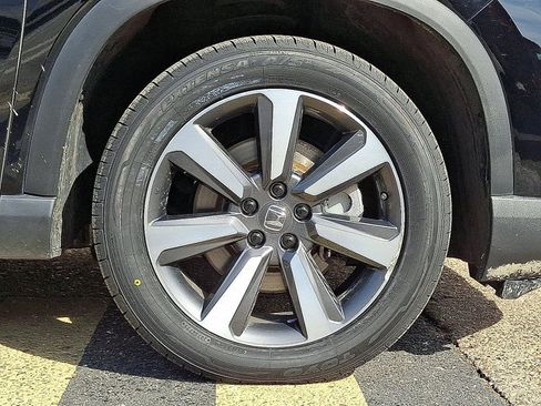 Used 2023 Honda Pilot Touring image 8