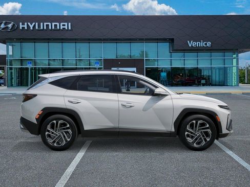 New 2026 Hyundai Tucson Limited AWD/4WD image 7